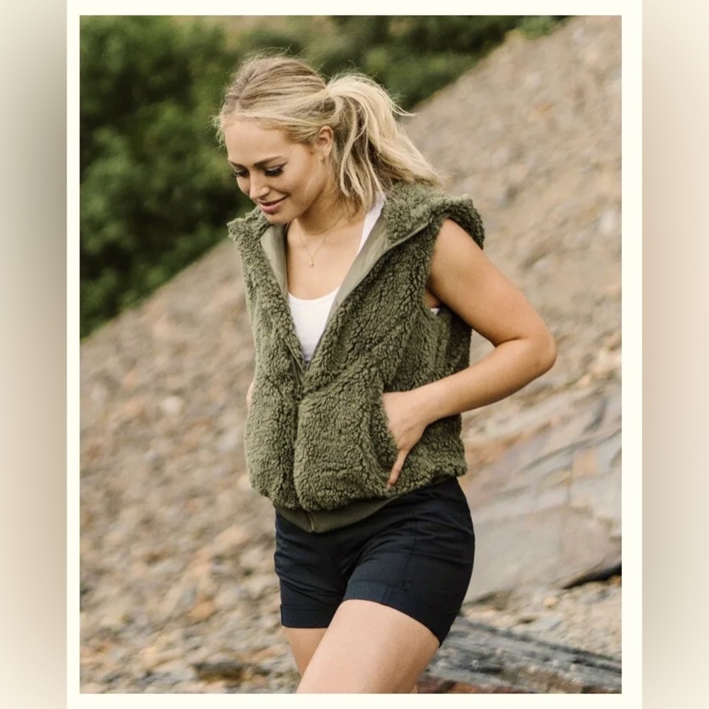 ZYIA Activ Olive Hooded Teddy Vest